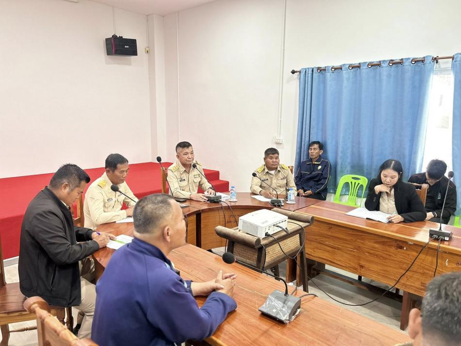 การประชุมพนักงานองค์การบริหารส่วนตำบลนางัว