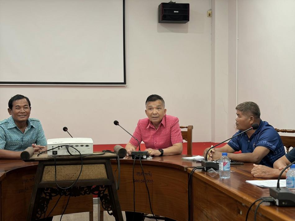 การประชุมประจำเดือน สำหรับพนักงานองค์การบริหารส่วนตำบลนางัว